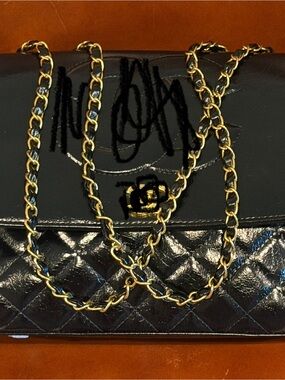 Black Quilted Chain Shoulder Bag - Elegant Women’s Crossbody